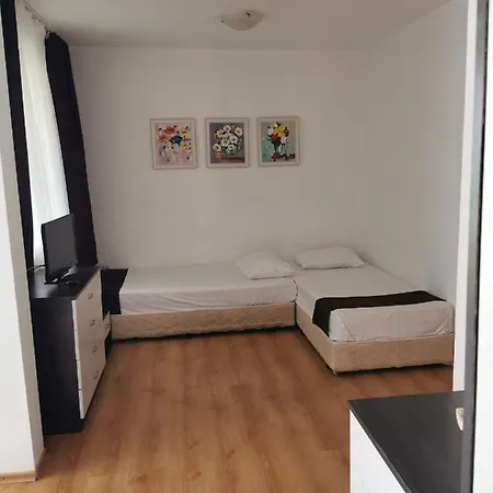 Jelezchevi Guest Hotel 2*