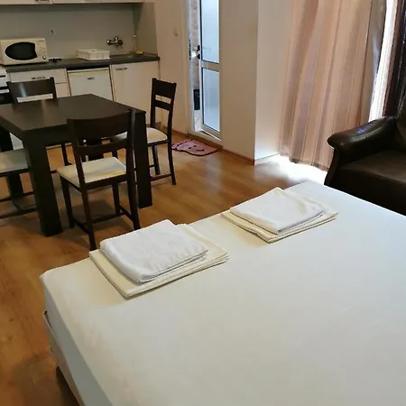 Szálloda Jelezchevi Guest