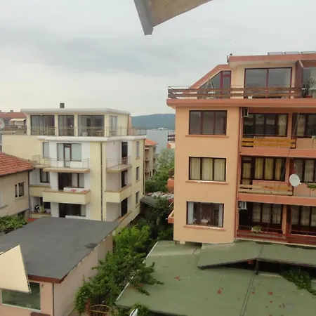 Hotel Jelezchevi Guest Primorsko