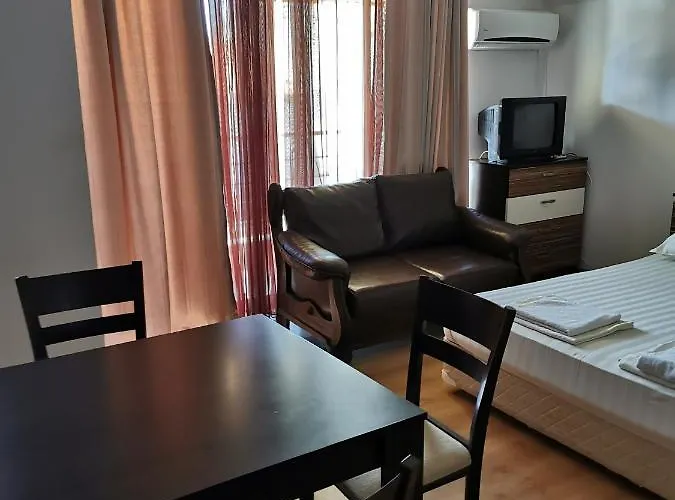 Jelezchevi Guest Hotel Primorsko