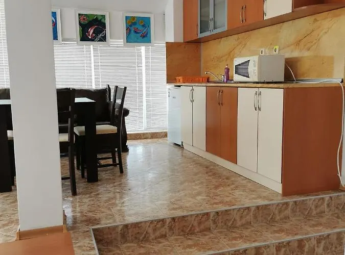 Jelezchevi Guest Hotel 2*